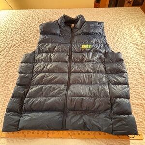 BKT XXL lightweight pack ball down puffer vest